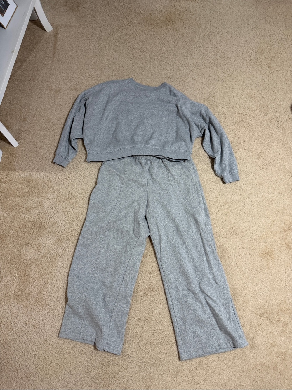 GAP Light Gray Wide-Leg Sweatpants and Cropped Sweatshirt Set